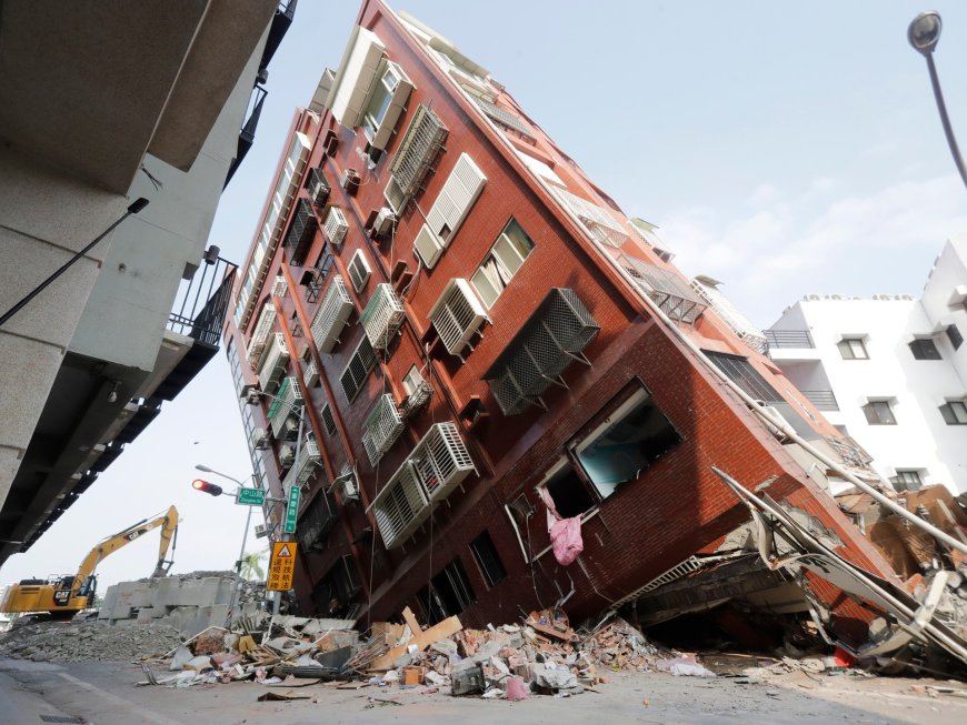 Week in pictures: An earthquake in Taiwan to Ramadan prayers in Jerusalem