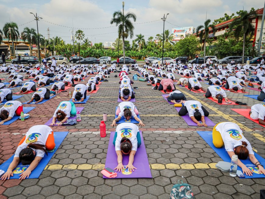 Thousands across the world participate in International Yoga Day