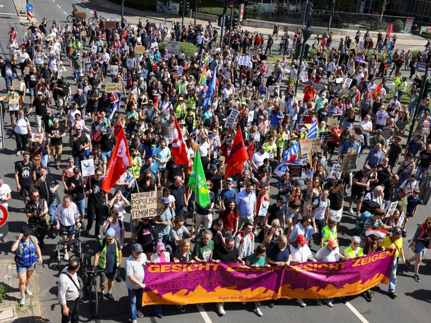 Protesters, police clash as Germany’s far-right AfD party congress starts