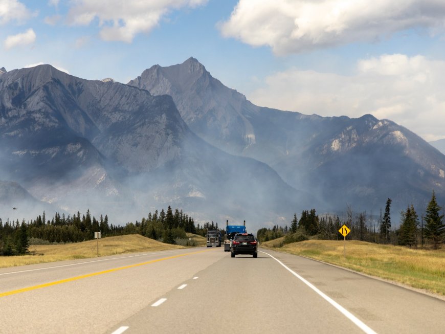 Thousands flee wildfires near Canada’s Jasper National Park