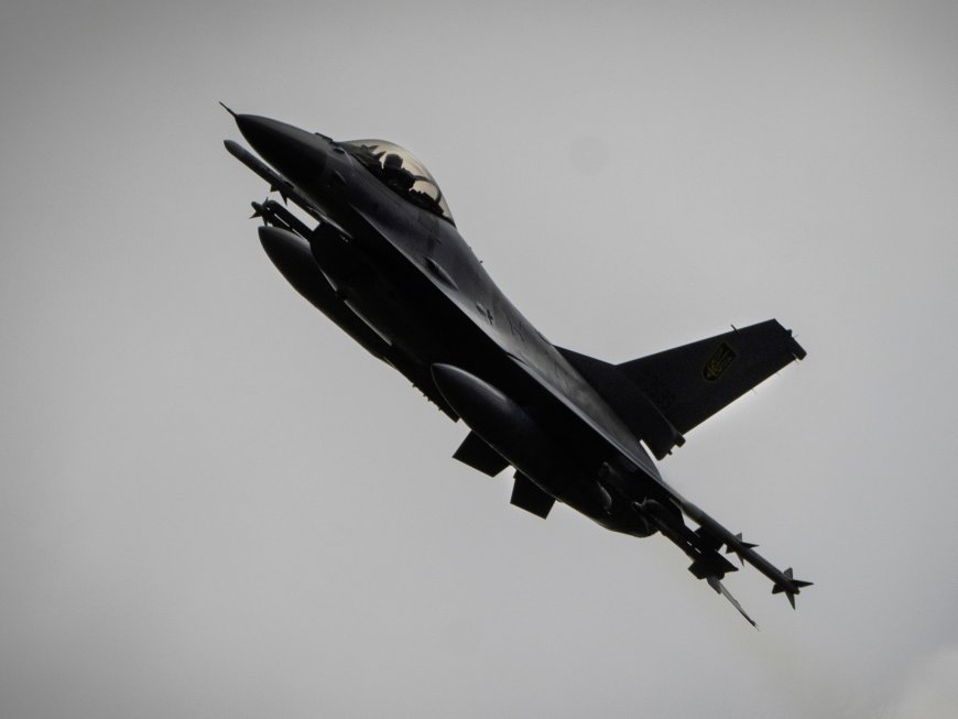 Ukraine says US-made F-16 fighter jet crashed, killing pilot