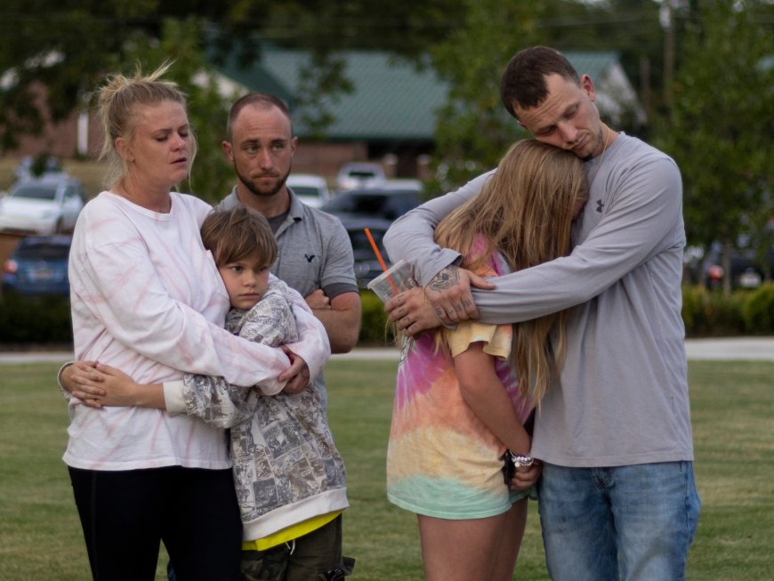 Father of teen suspect Colt Gray in fatal Georgia school shooting arrested