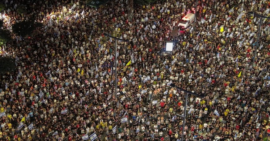 Israeli protesters bring Tel Aviv to a halt, demand deal to free captives