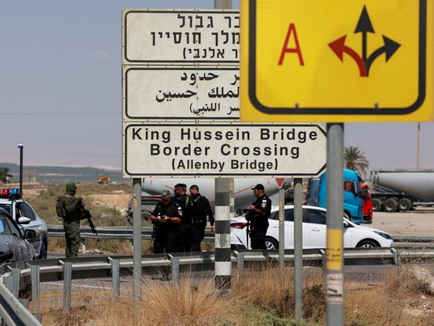 Gunman kills three guards at West Bank crossing with Jordan: Israeli army