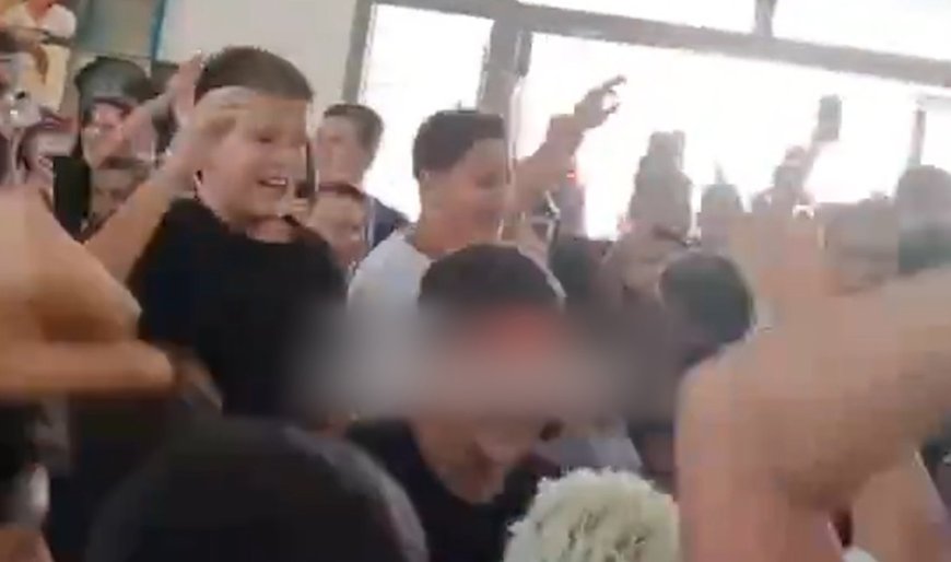 Israeli middle schoolers harass Palestinian classmate