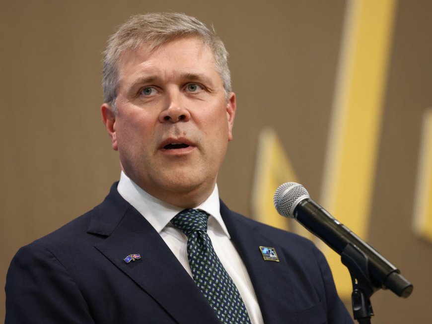 Iceland PM calls new election as coalition government collapses