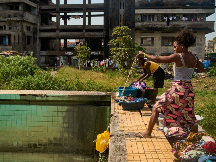 Mozambique’s faded hotel squatters hope for change after polls