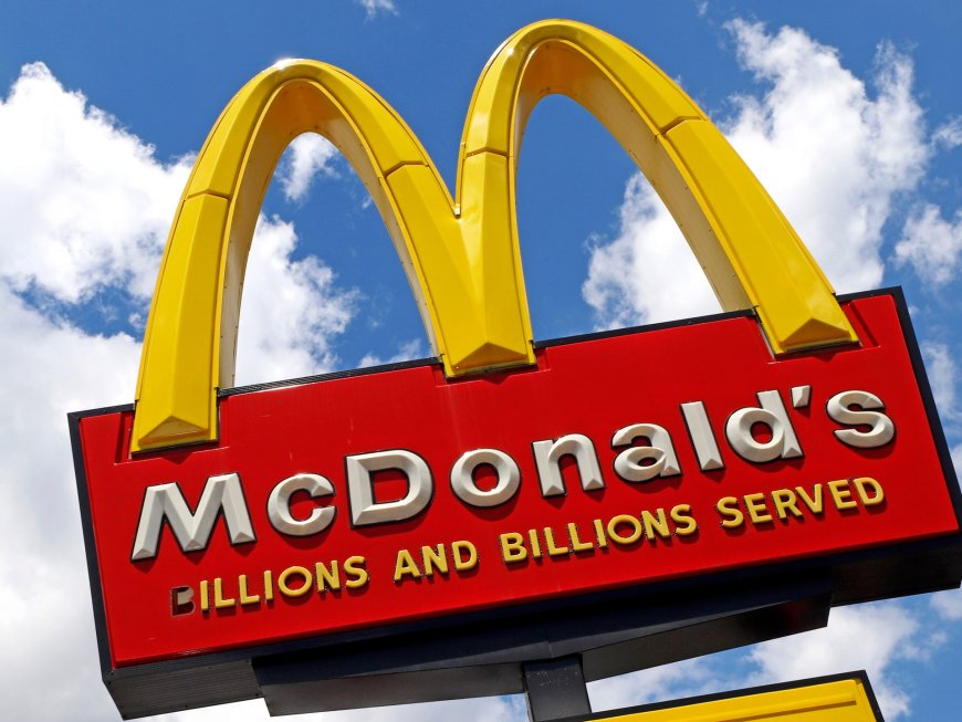 US fast-food chains pull onions after McDonald’s E coli outbreak