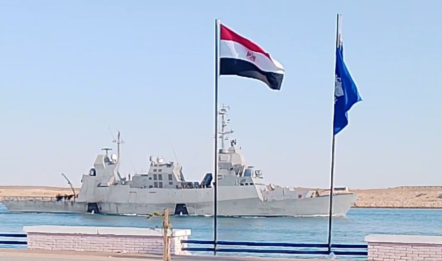 Outrage over Israeli warship passing through the Suez Canal