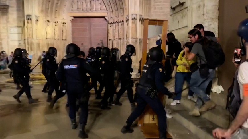 Video: Clashes erupt in Valencia, Spain over gov’t flood response