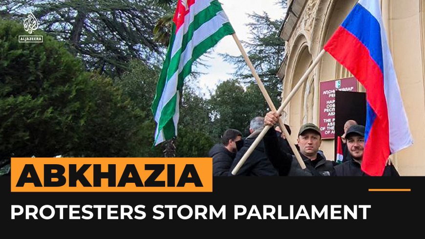 Protesters storm parliament in Abkhazia