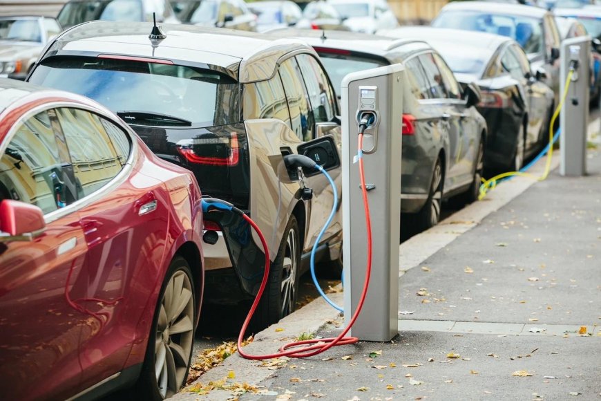 Ghana’s electric vehicle rollout faces challenges due to skills, infrastructure gaps