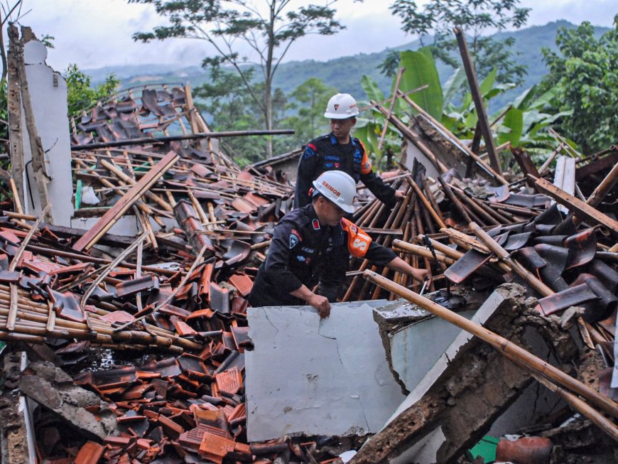 Deadly landslides, flash floods hit Indonesia’s Java island