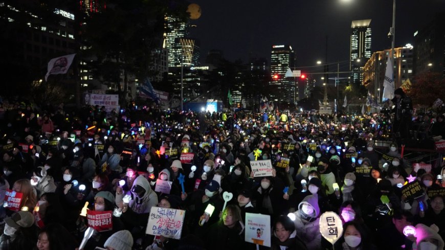 Protesters turn K-Pop light sticks into symbol of resistance