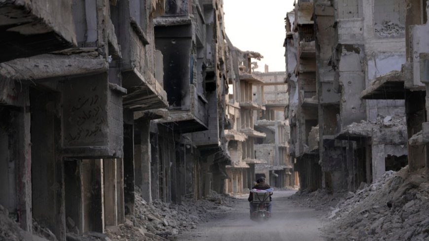 Who will rebuild? Syrians in Damascus suburb ask tough questions