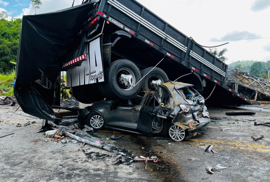 At least 32 people killed as bus and truck collide in Brazil