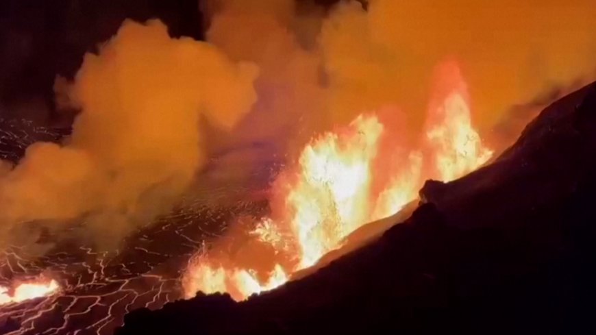 Hawaii’s Kilauea volcano erupts