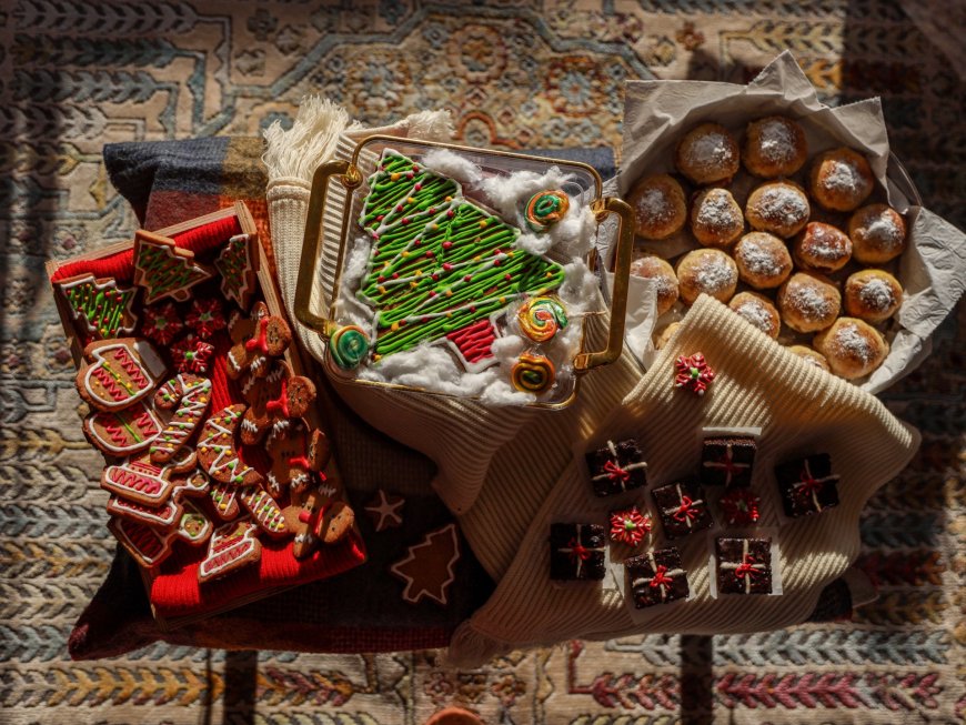 Baking hope in Gaza: Making Christmas cookies in a displacement tent