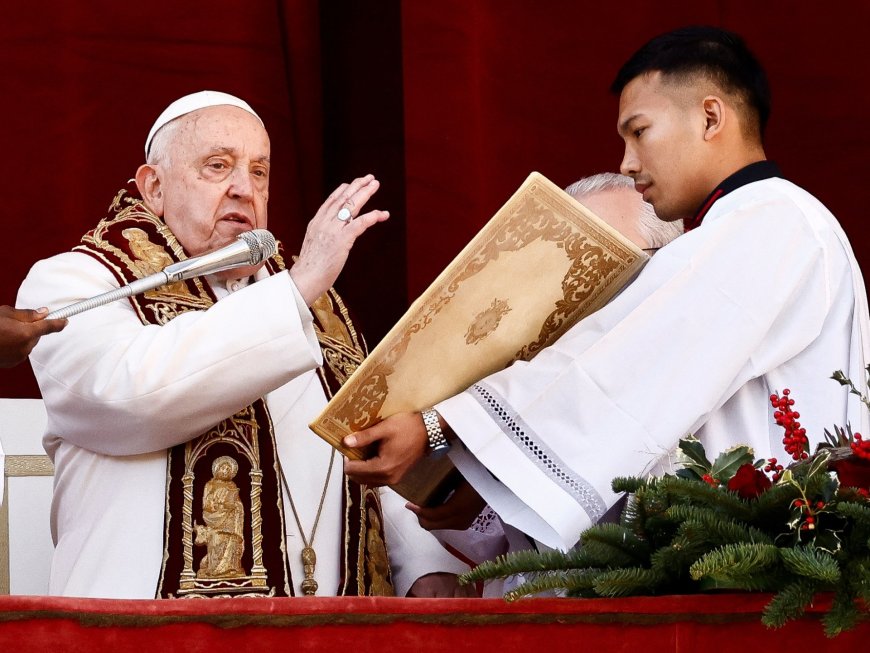 At Christmas, Pope calls for ‘silence of arms’, says Gaza situation ‘grave’