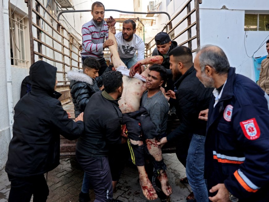 Photos: More than 70 Palestinians killed in Israeli attacks on Gaza