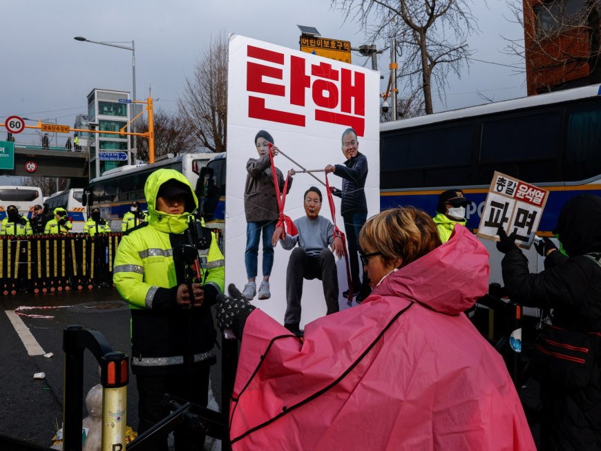 South Korea authorities seek extension of warrant to arrest impeached Yoon