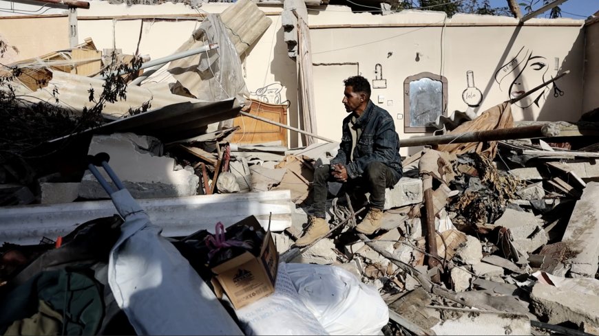 Palestinian family returns to destroyed home in Gaza