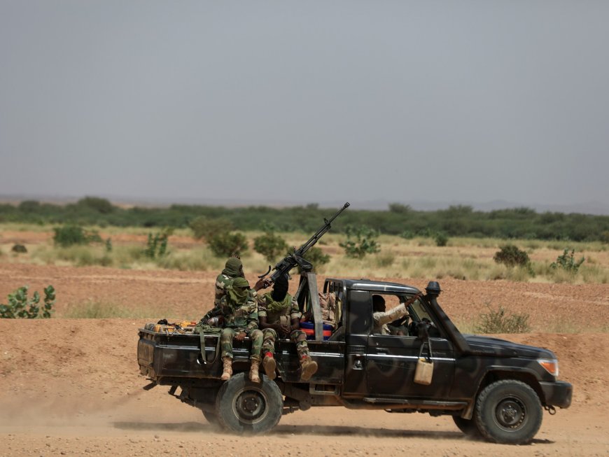 At least 20 soldiers, one civilian killed in western Niger